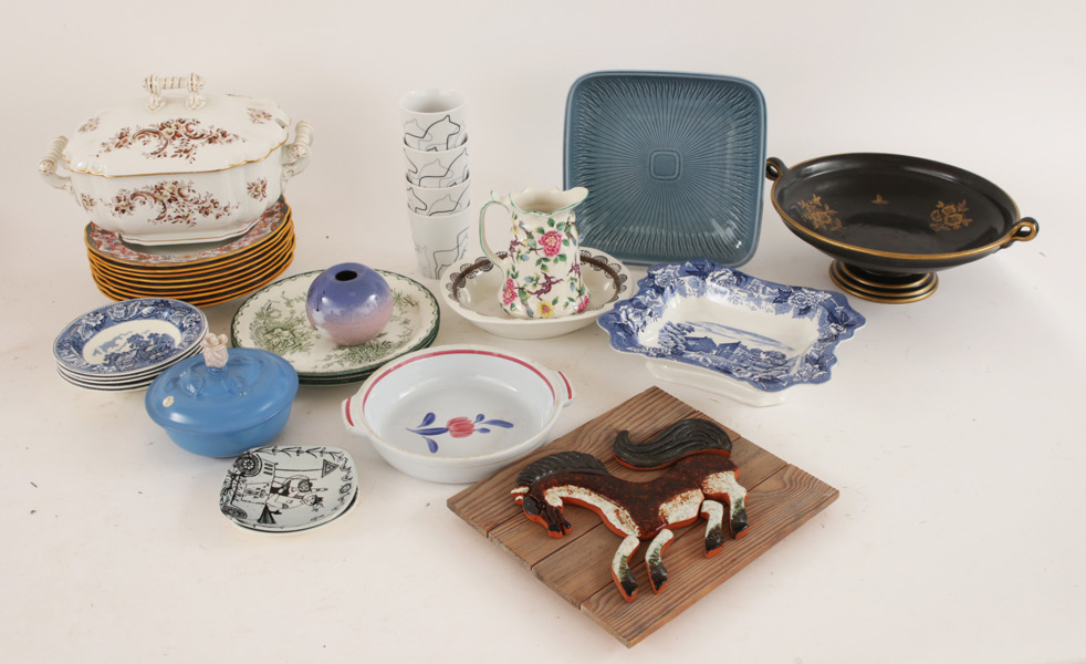 Parti porslin och keramik