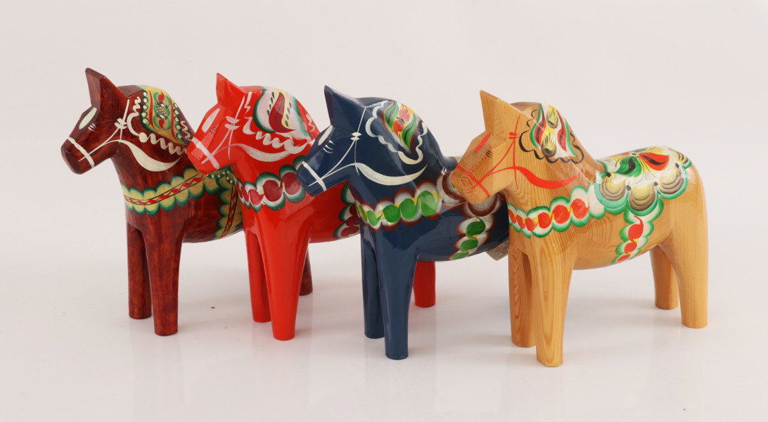 Dalahästar 4st, bl.a. Grannas