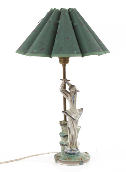 Bordslampa, Goebel, 1900-talets första hälft