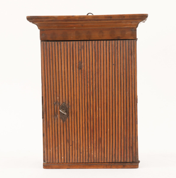 Väggskåp, allmoge, 1800-tal