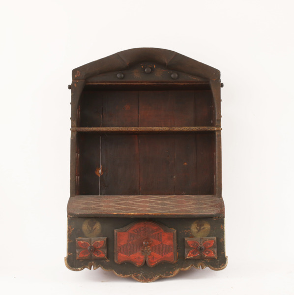 Vägghylla, allmoge, 1800-tal