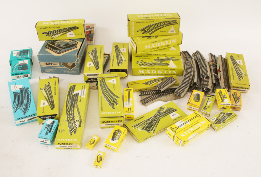 Parti räls, m.m. mestadels Märklin