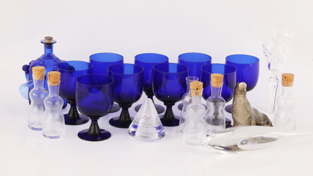 Parti glasföremål, m.m.