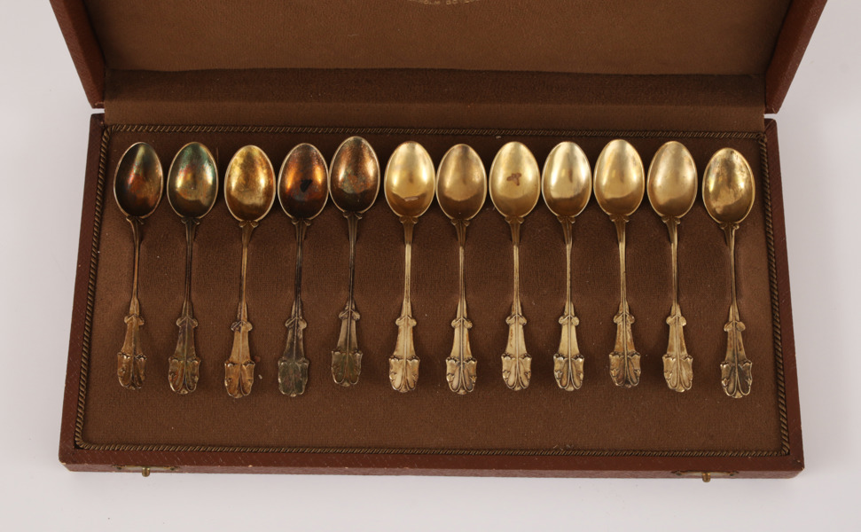 Moccaskedar 12st, förgyllt silver