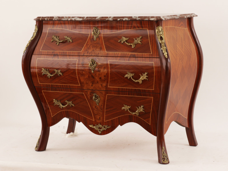 Byrå, rokokostil, 1900-tal