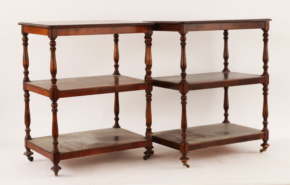 Nattduksbord ett par, omkring år 1900