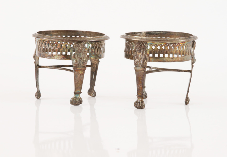 Saltkarsställ ett par, silver, daterade 1821