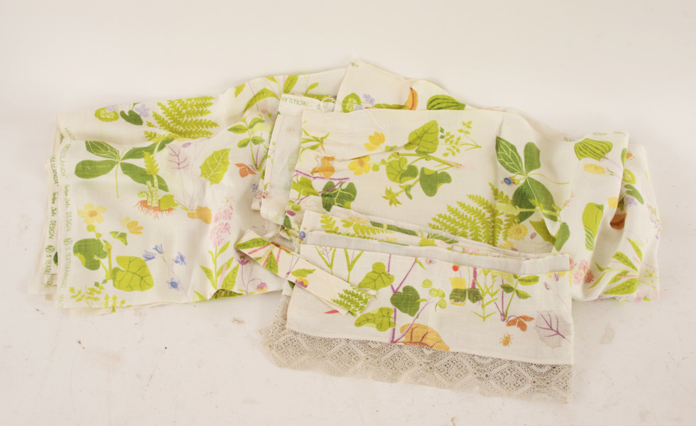 Gardiner ett par med kappa, "Trollslända", Jobs, Leksand