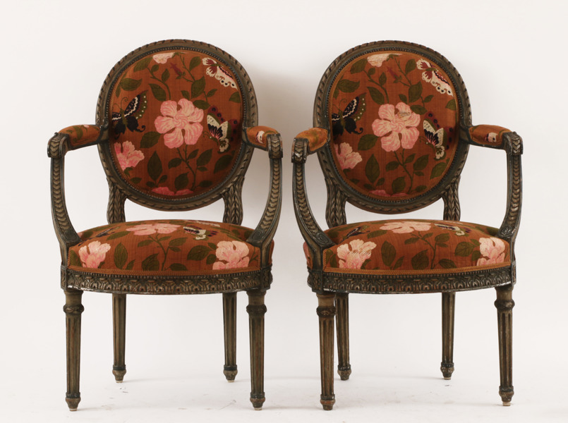 Karmstolar ett par, gustaviansk stil, 18/1900-tal