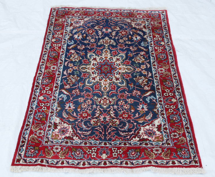 Handknuten matta, orientalisk