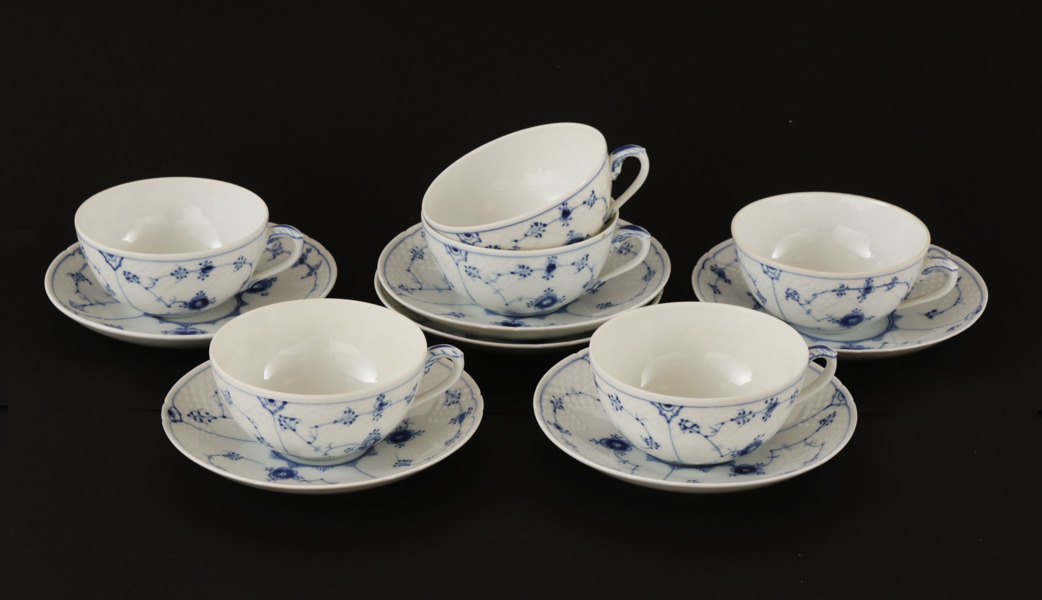 Tekoppar med fat 6st, "Musselmalet", Bing & Gröndahl, Danmark