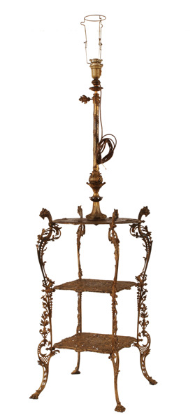 Golvlampa med bordsskiva, omkring år 1900