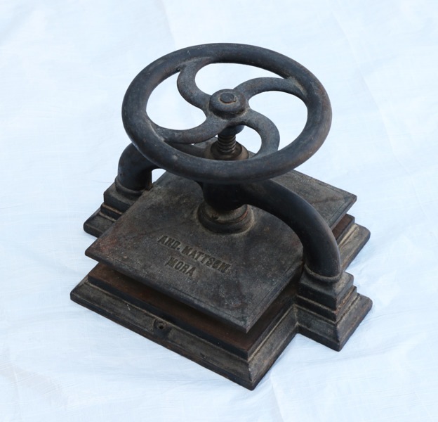 Bokpress, Anders Mattsson, Mora