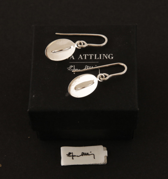 Örhängen ett par, "Little Reflection Ear", Efva Attling, sterlingsilver
