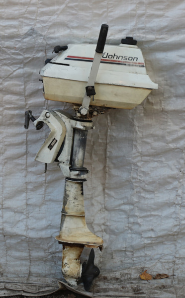 Äldre båtmotor, Johnson