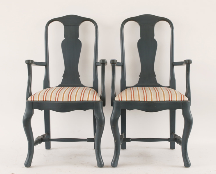 Karmstolar ett par, "Gamla Sverige", Åmells Möbelfabrik