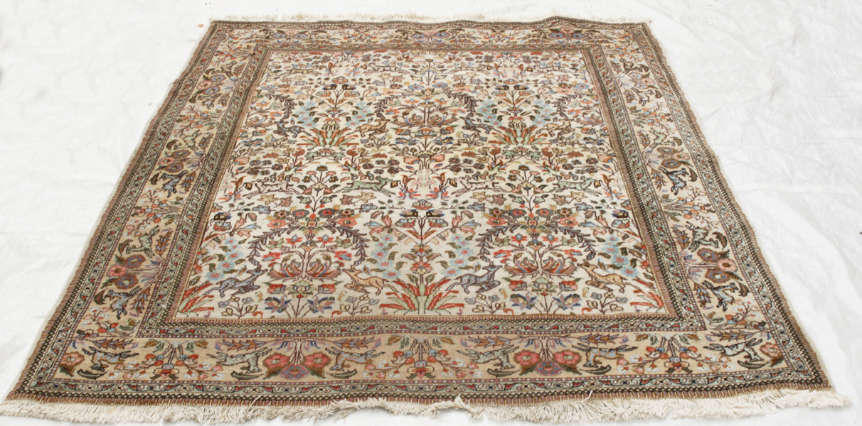 Handknuten matta, orientalisk