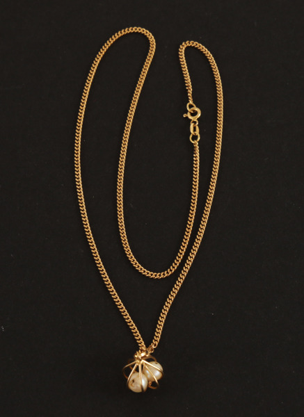 Halsband med hänge, 18k