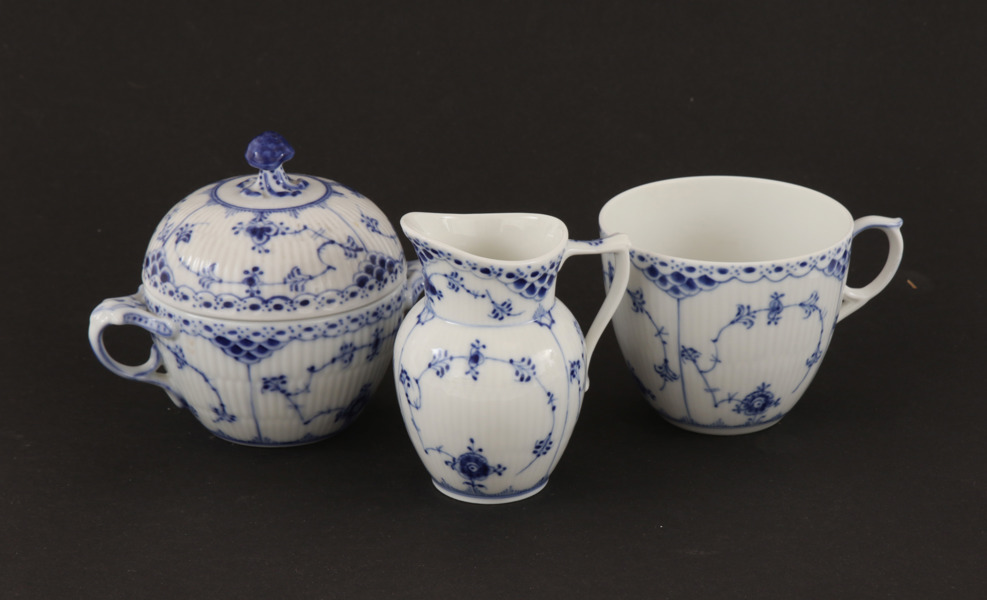 Porslin 3 delar, "Musselmalet", Royal Copenhagen, Danmark