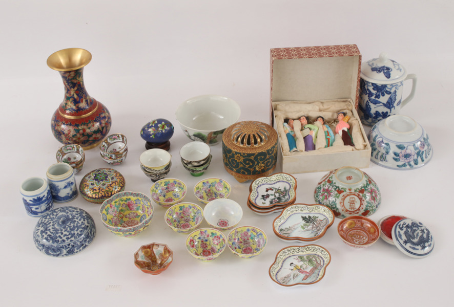 Parti orientaliska föremål