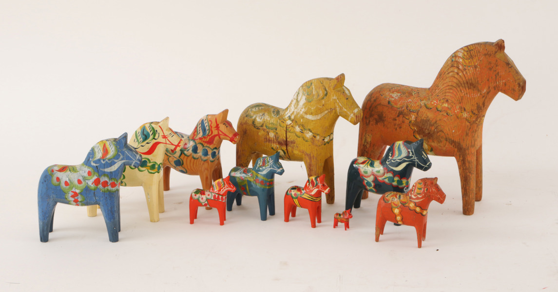 Dalahästar 11st, bl.a. omkring 1900-talets mitt