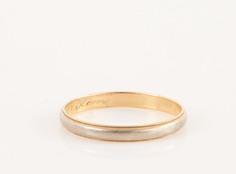 Ring i 18k röd- och vitguld