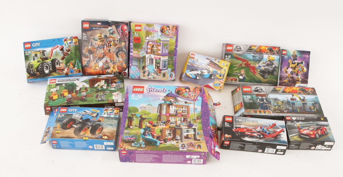 Kartonger med LEGO 12st