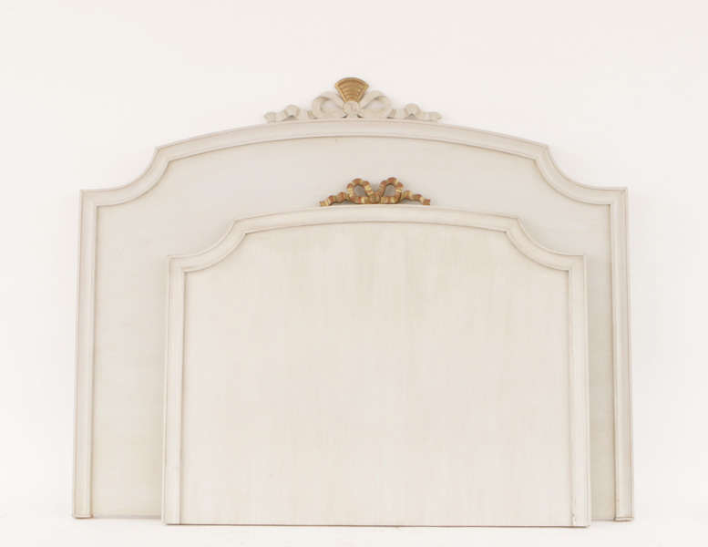 Sänggavlar 2st, gustaviansk stil, 1900-tal