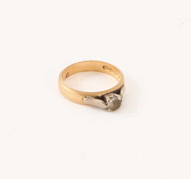 Ring i 18k
