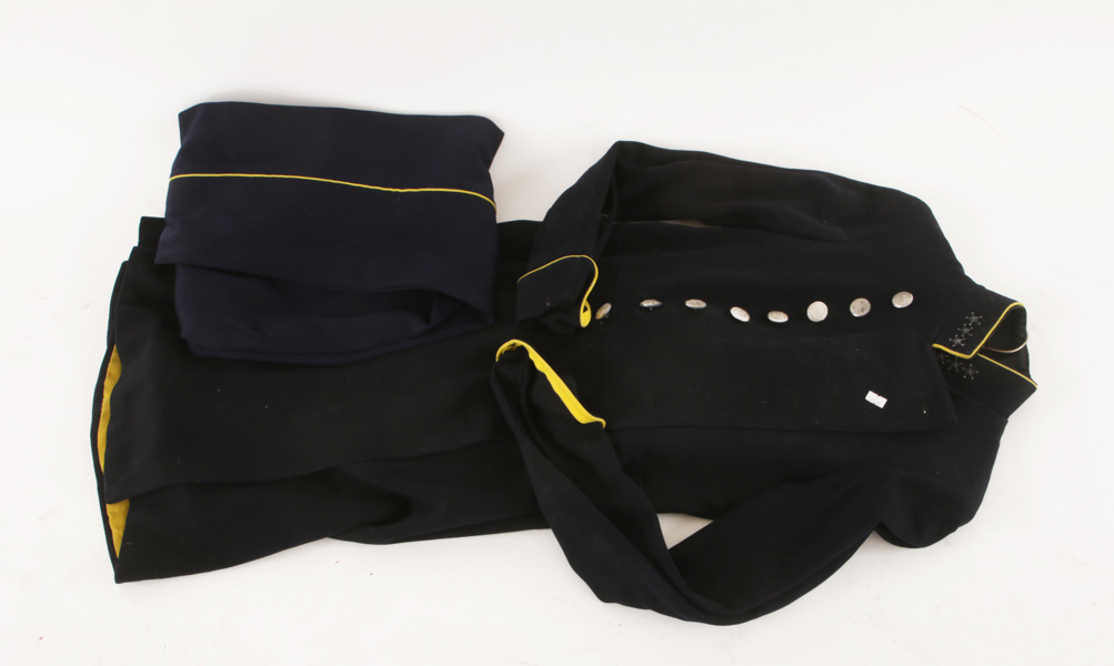 Uniform med byxa, Sverige