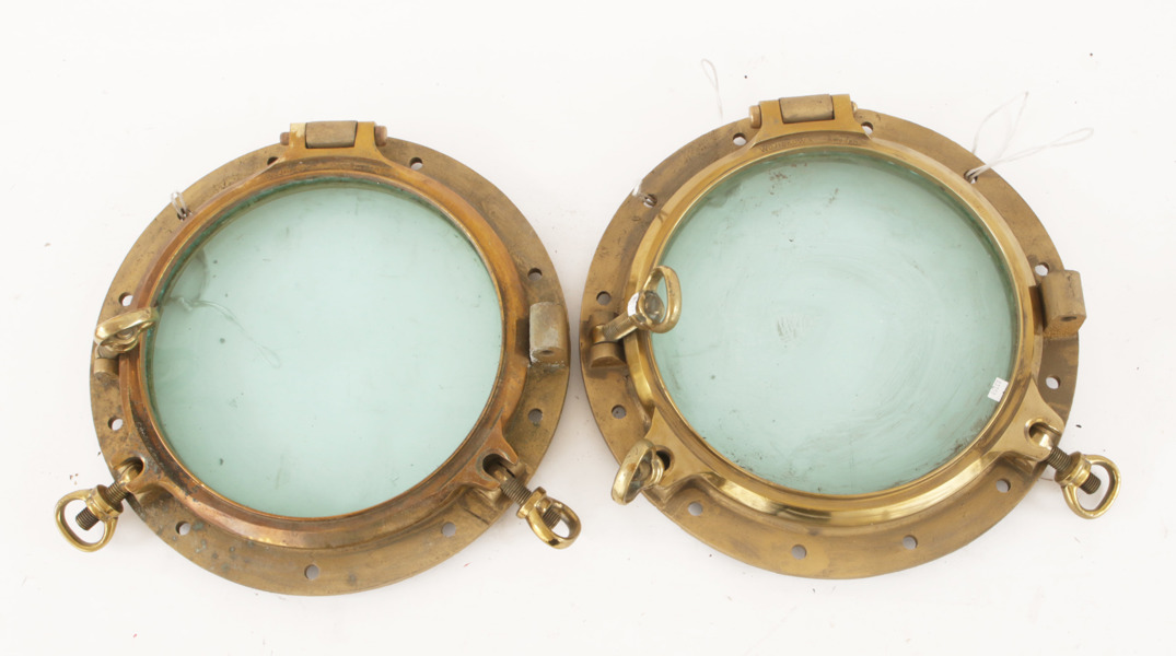 Skeppsfönster ett par, Wojidkow, 1900-talets första hälft