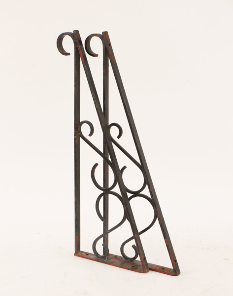 Konsoler ett par, 1900-talets första hälft