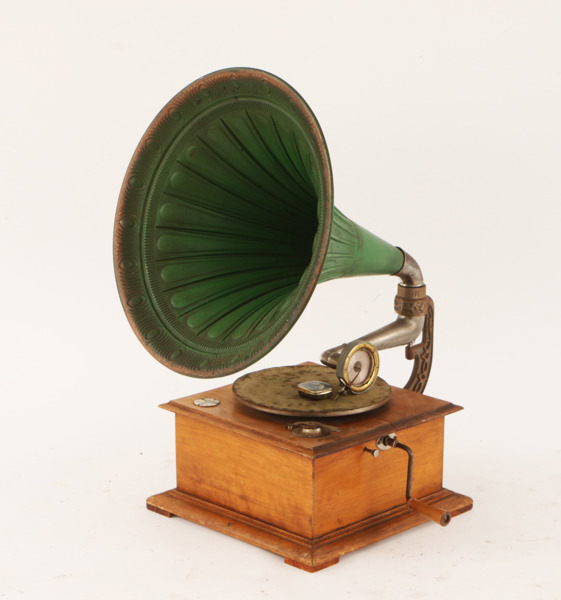 Trattgrammofon, 1900-talets början