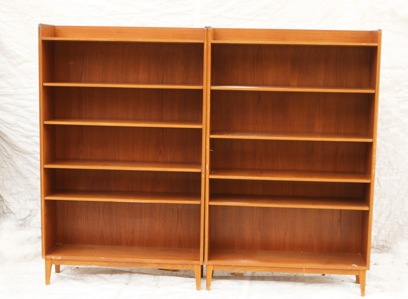 Bokhyllor ett par, Ferdinand Lundqvist, Göteborg, omkring 1900-talets mitt