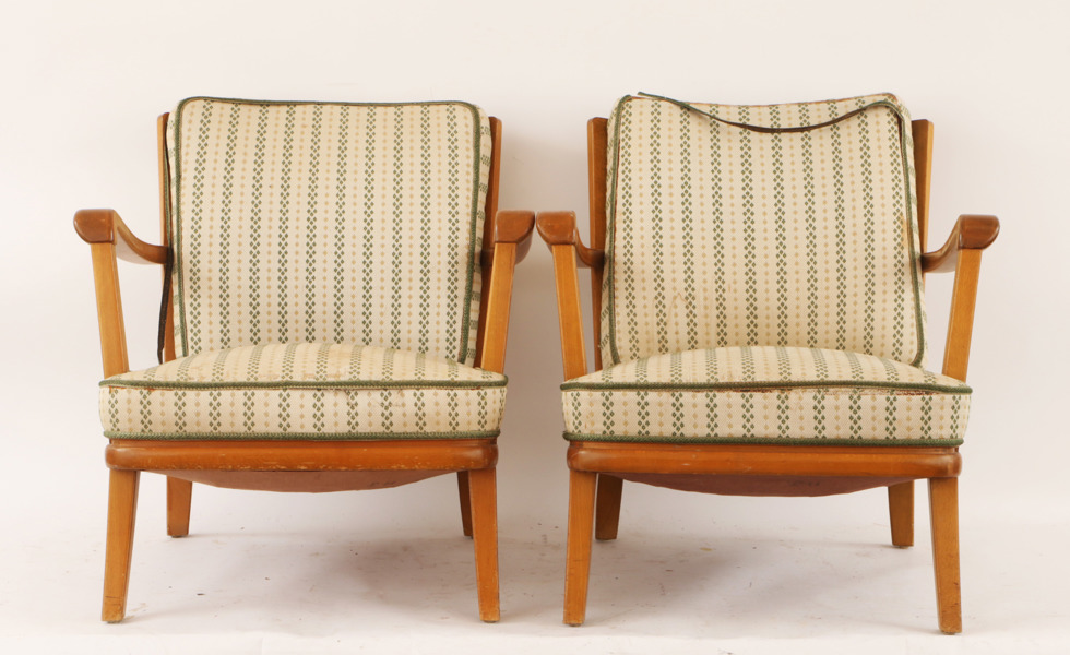 Fåtöljer ett par, omkring 1900-talets mitt