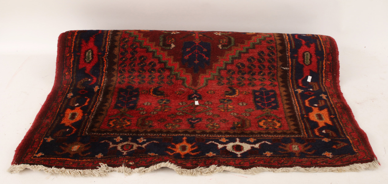 Handknuten matta, orientalisk