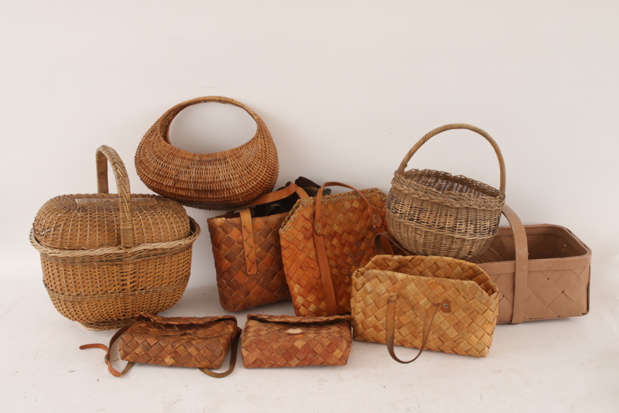 Flätade korgar och väskor 9 delar