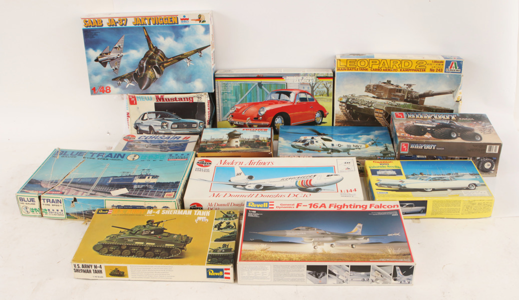 Byggsatser 13st, bl.a. Revell, Airfix