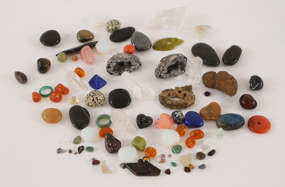 Parti stenar, mineraler och ämnen