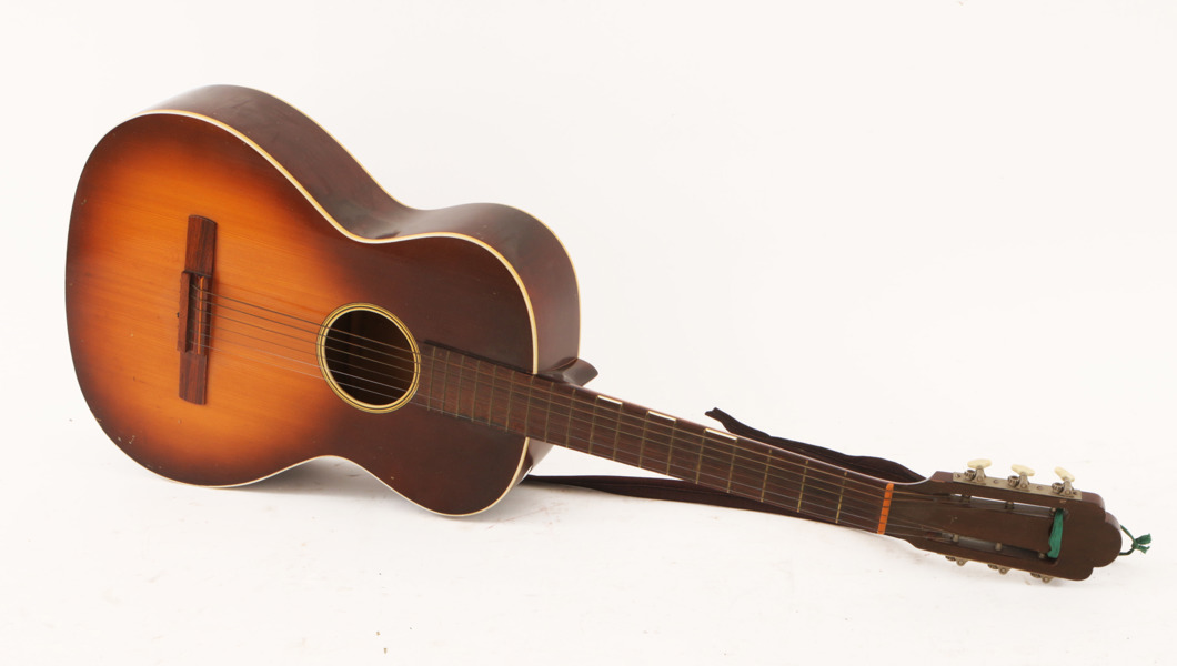 Akustisk gitarr, Klangola