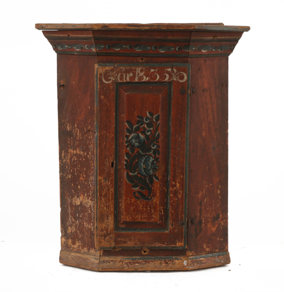 Vägghörnskåp, allmoge, Dalarna, daterat 1835