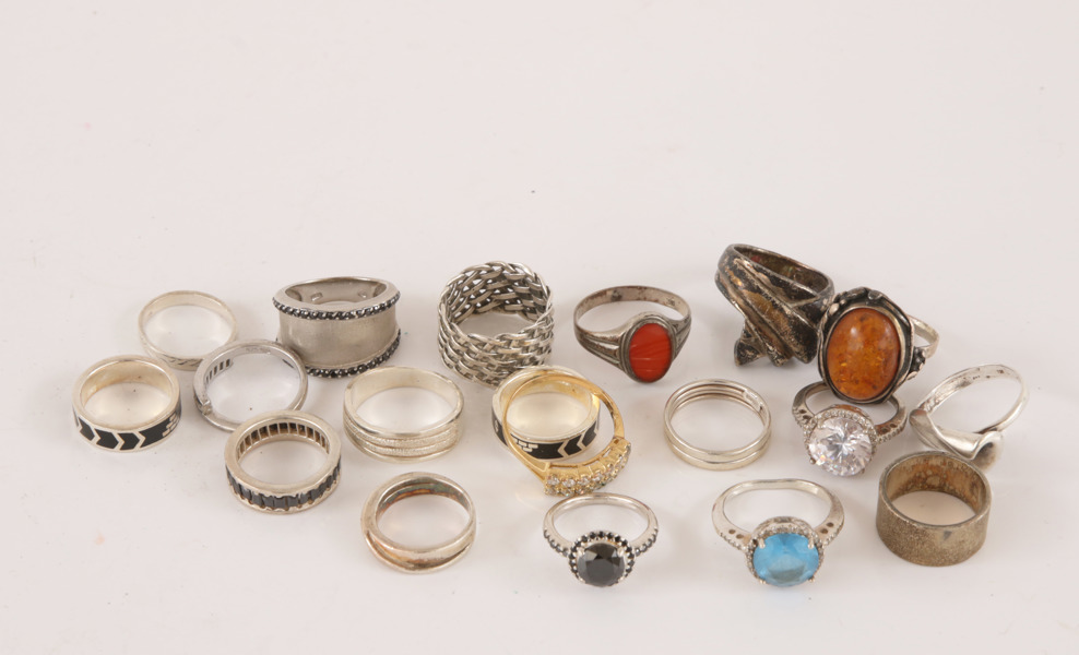 Silverringar 19st, bl.a. sterling