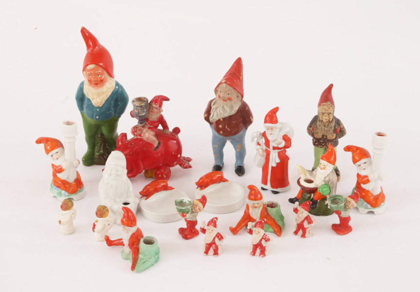 Parti tomtefigurer, bl.a. tidigt 1900-tal