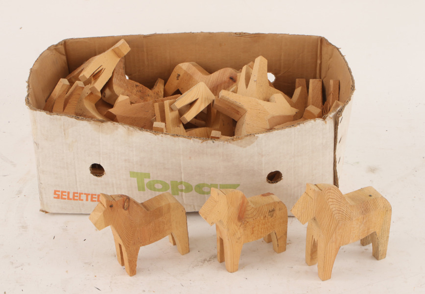 Parti ämnen till dalahästar