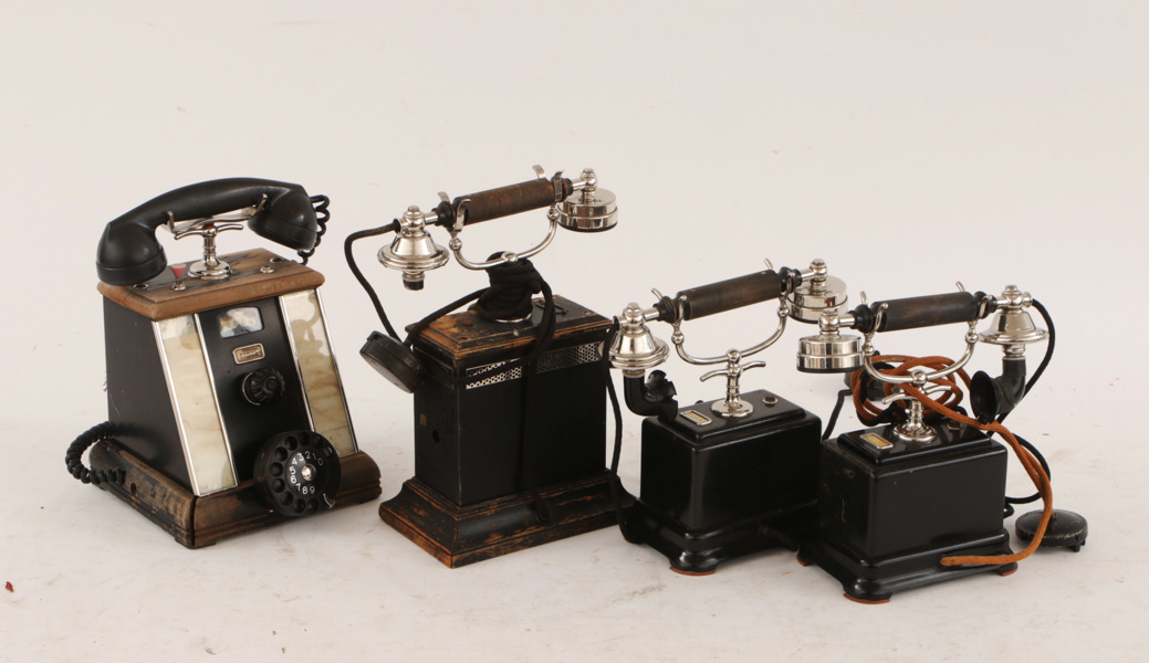Bordstelefoner 4st, 1900-talets första hälft