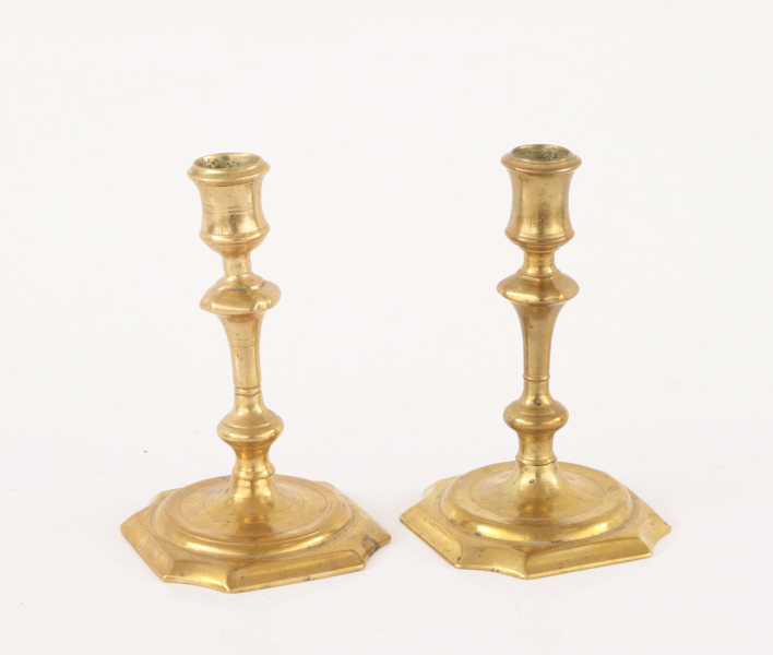 Ljusstakar 2st, barock, 1700-tal