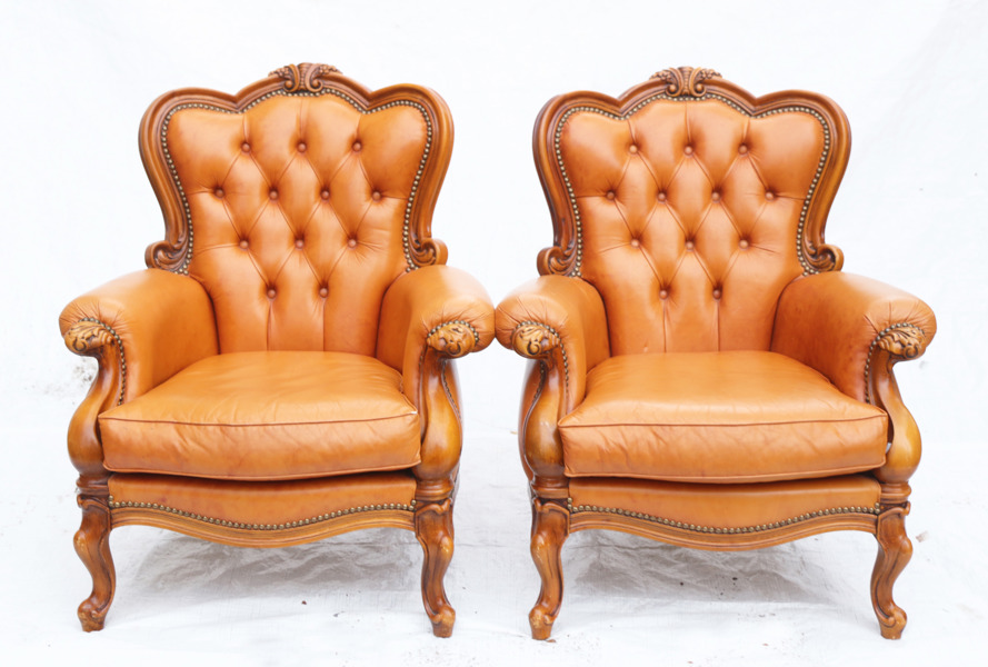 Fåtöljer ett par, rokokostil, 1900-talets andra hälft