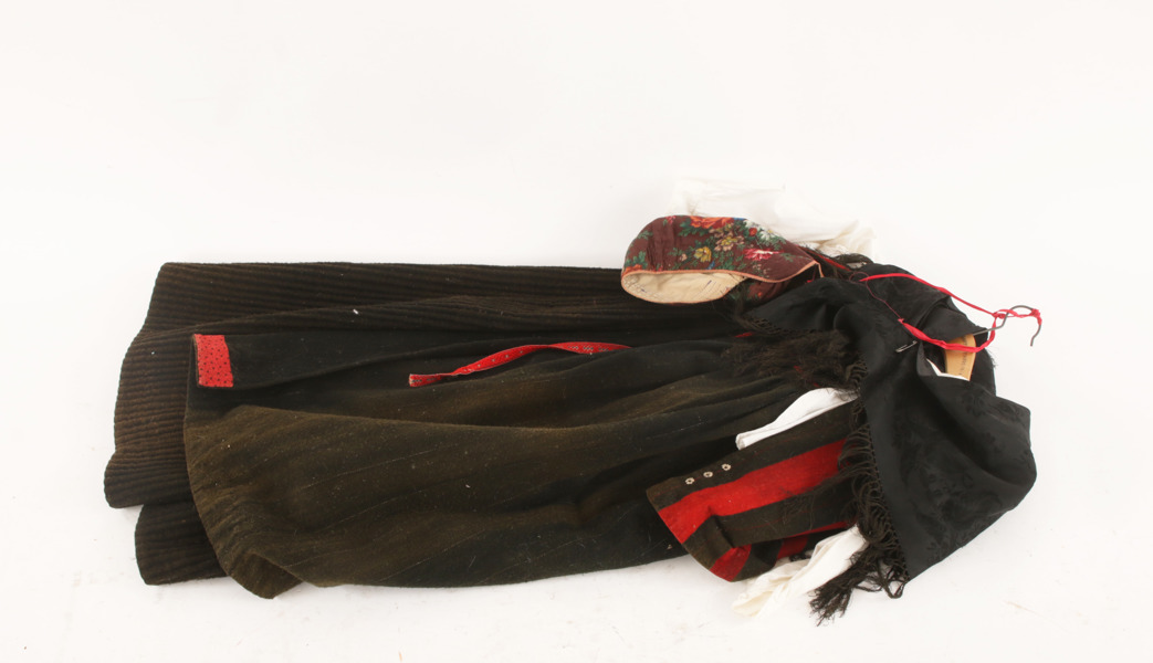 Folkdräkt för kvinna, Bjursås