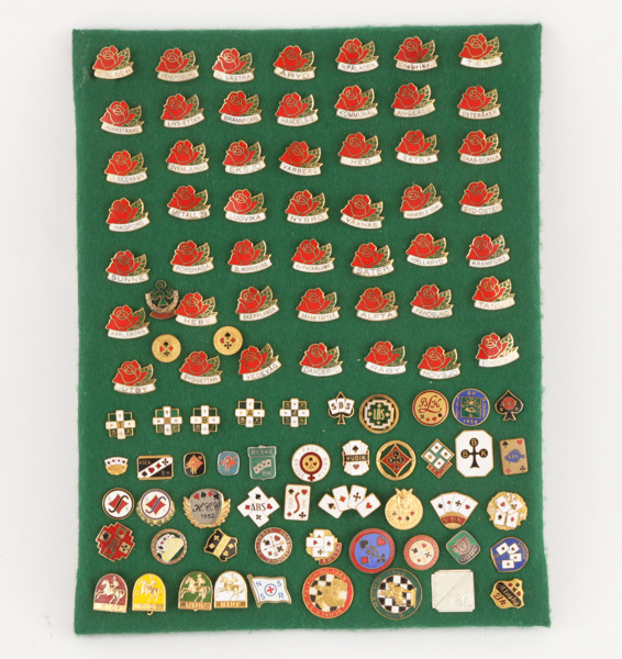 Parti pins och märken, bl.a. rörande kortspel