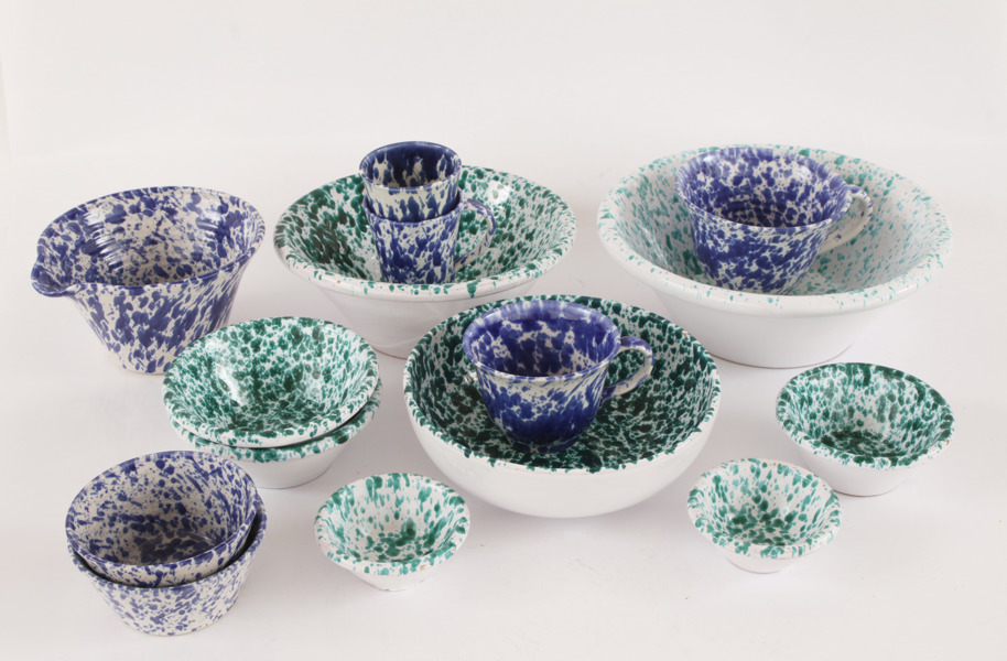 Servisdelar 15st, bl.a. stämplad Tällberg Keramik